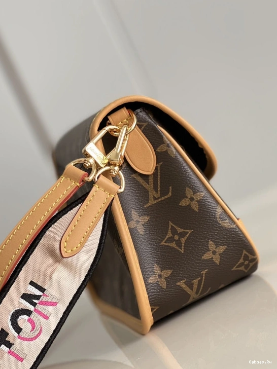 Nano Diane VUITTON LOUIS 0409